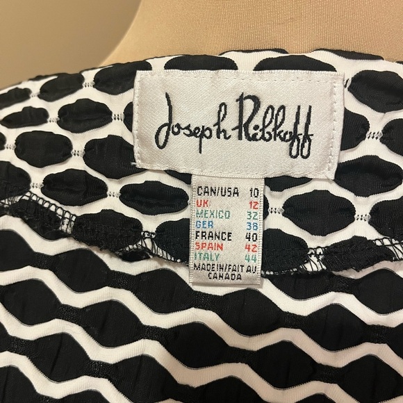 Joseph Ribkoff Textured Polka Dot Mandarin Collar Asymmetric Hem Jacket, size 10 - Picture 7 of 9